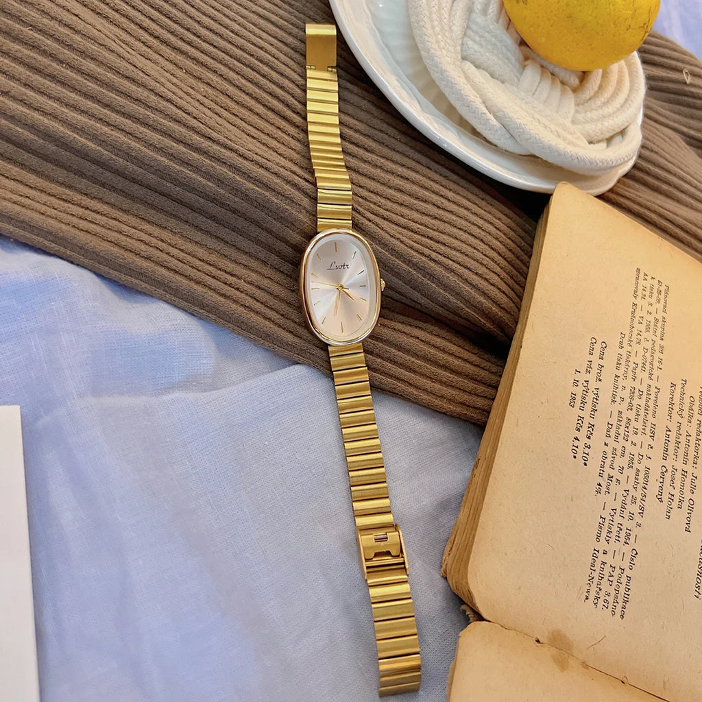 Women's Gold Bracelet Watch – Vintage Luxury Fashion Wristwatch