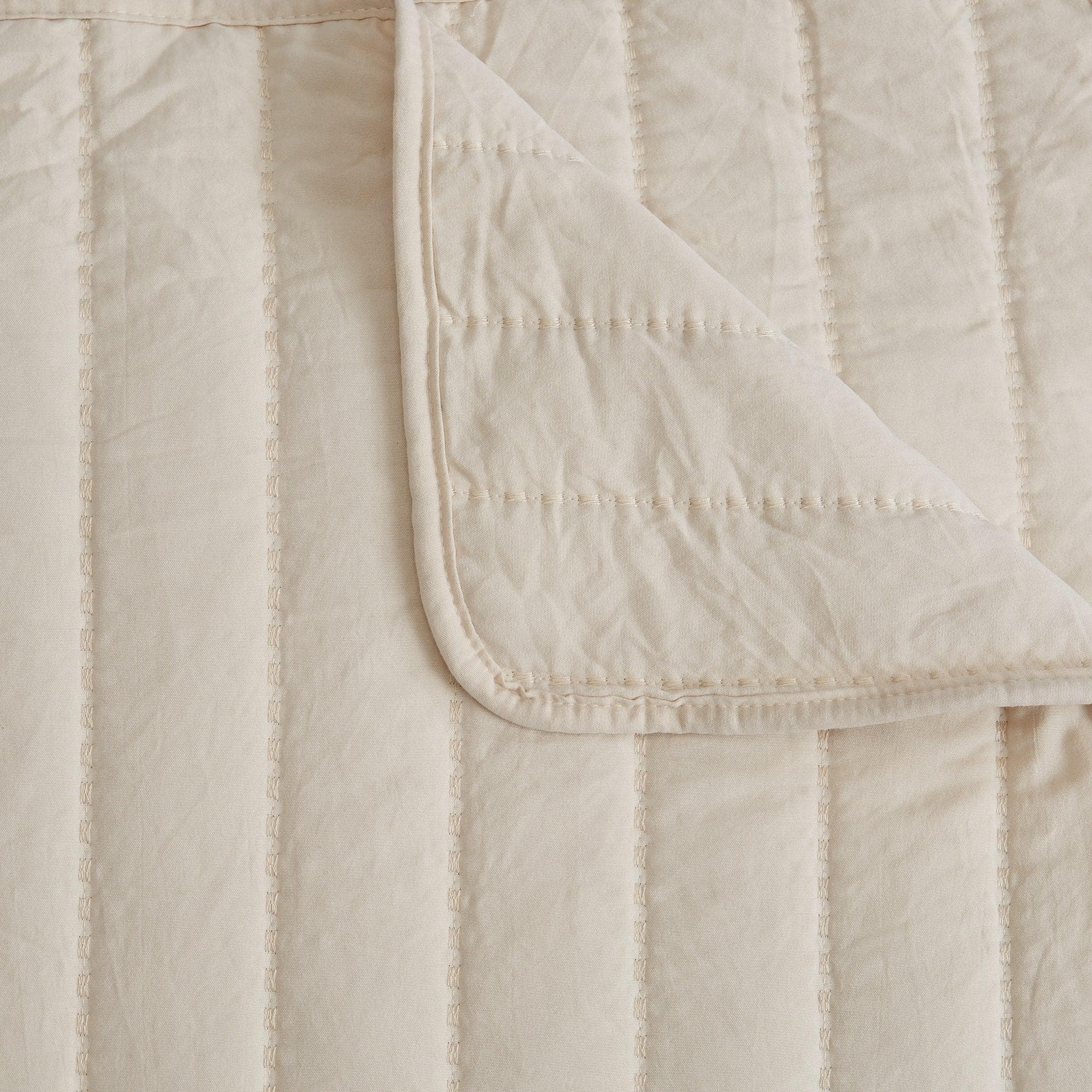 Solid Striped Quilt - Virginia Collection