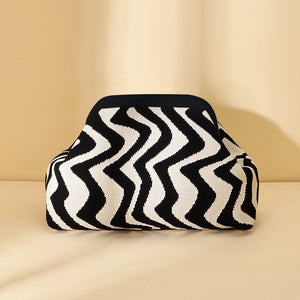 Wave Pattern Black Beige