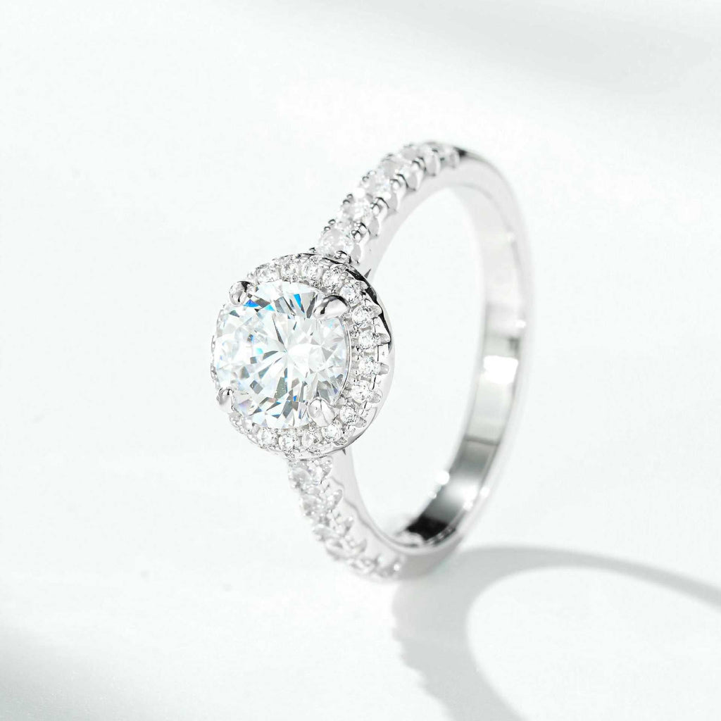 Women's 1-carat Round Bezel Ring