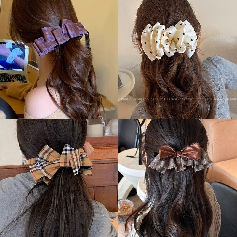 Elegant Sophisticated Bun-style Ponytail Clip For The Back Of The Head