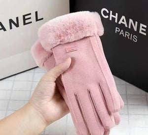 Light Pink Big Fur Mouth