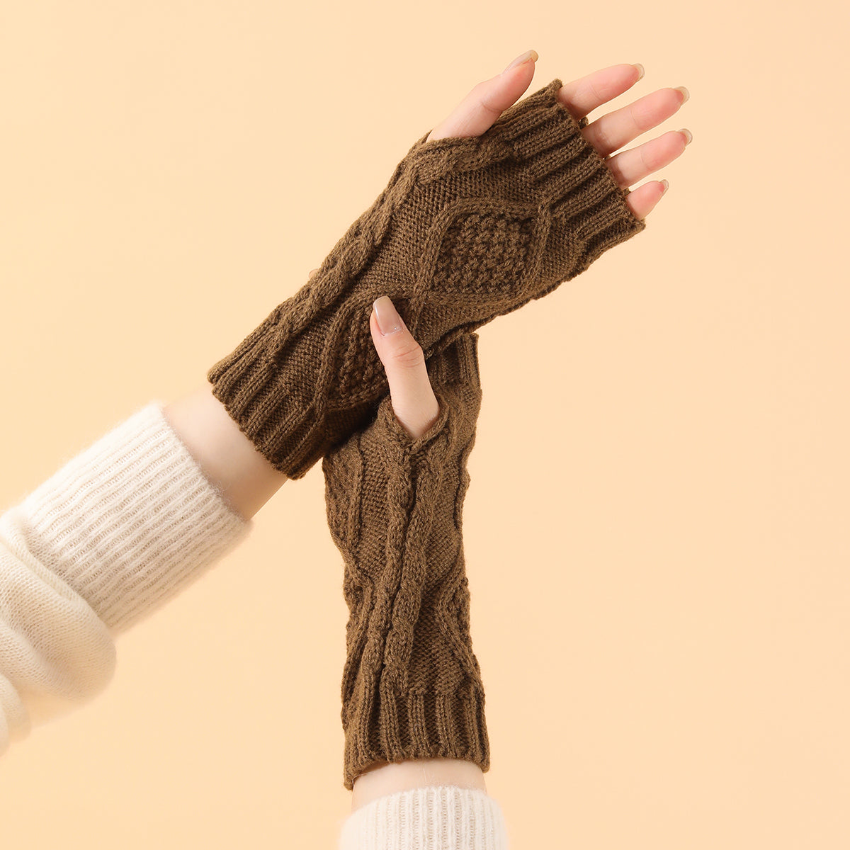 Winter Thermal Soft Acrylic Diamond Cable Knit Multi Color Wrist Length Fingerless Women Daily Use Gloves