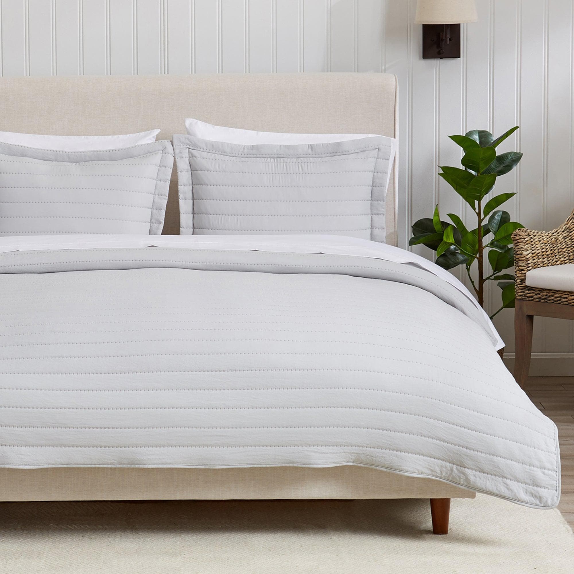 Solid Striped Quilt - Virginia Collection