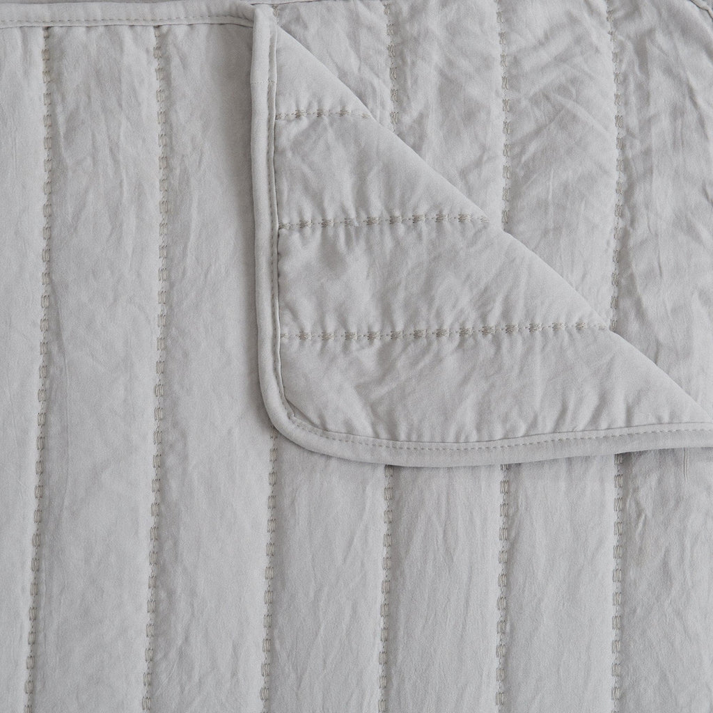 Solid Striped Quilt - Virginia Collection
