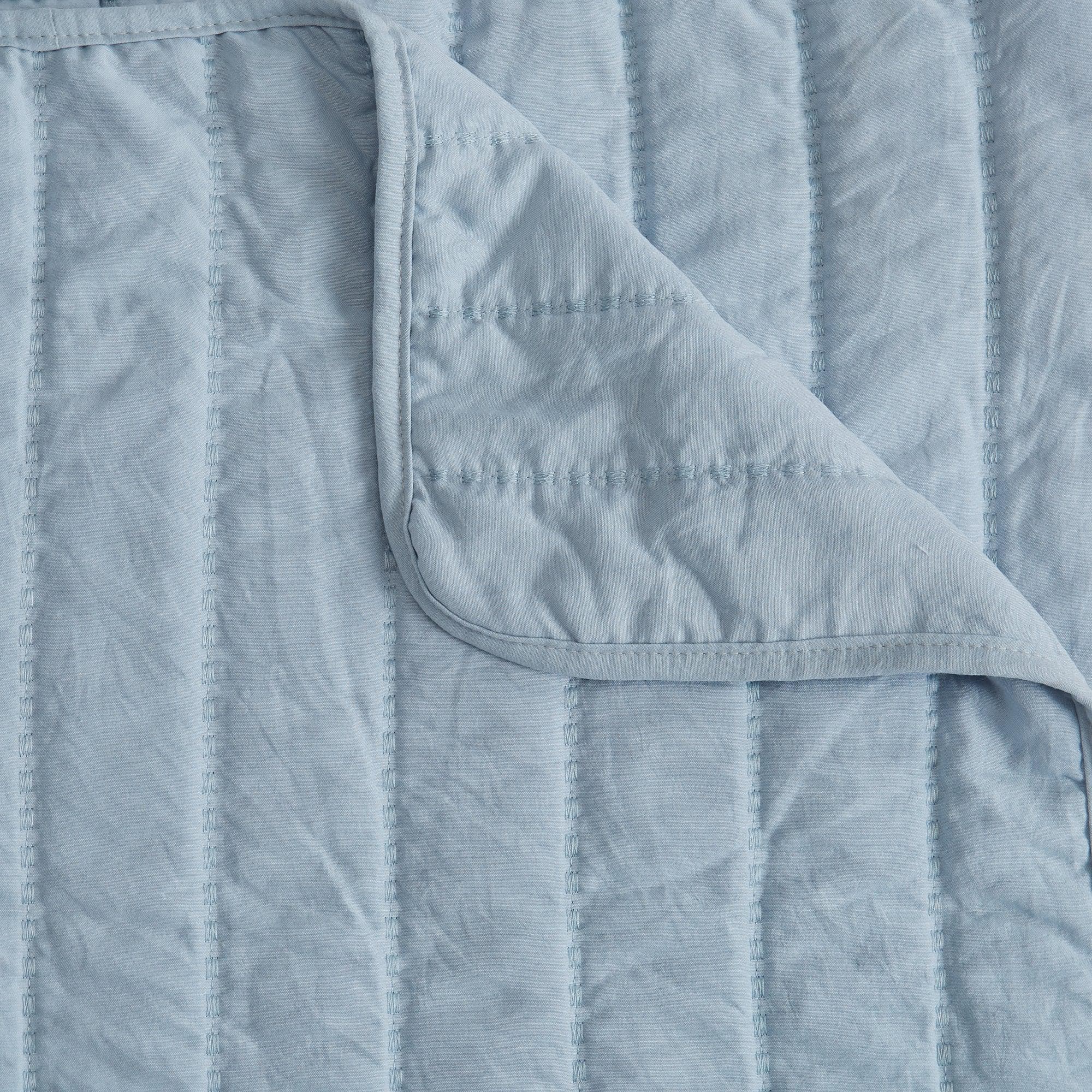 Solid Striped Quilt - Virginia Collection