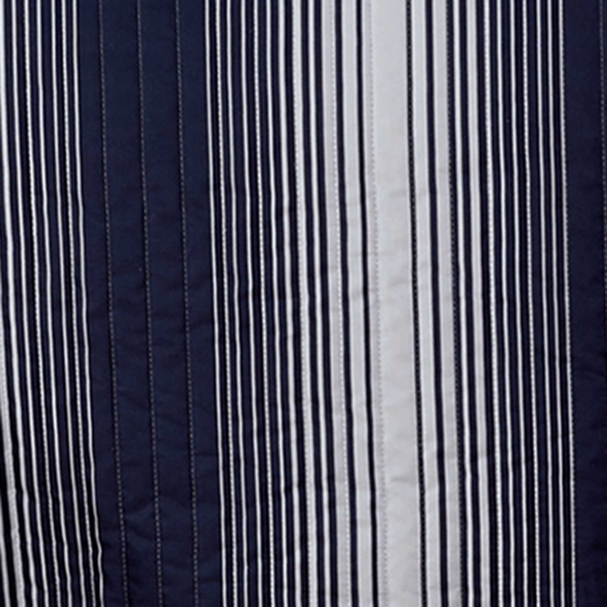 Everette Collection Ombre Striped Quilt Set