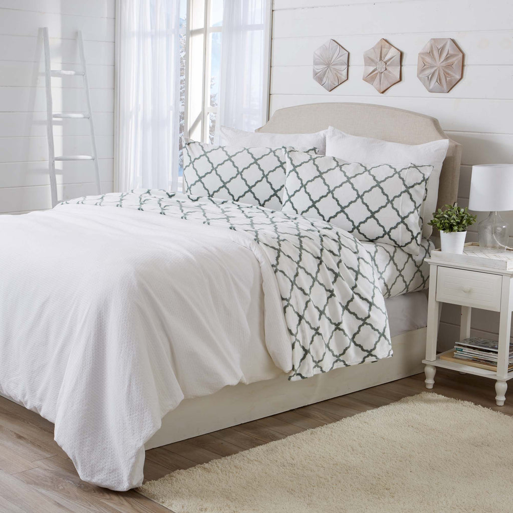 Printed Plush Sheet - Velvet Luxe Lattice Collection