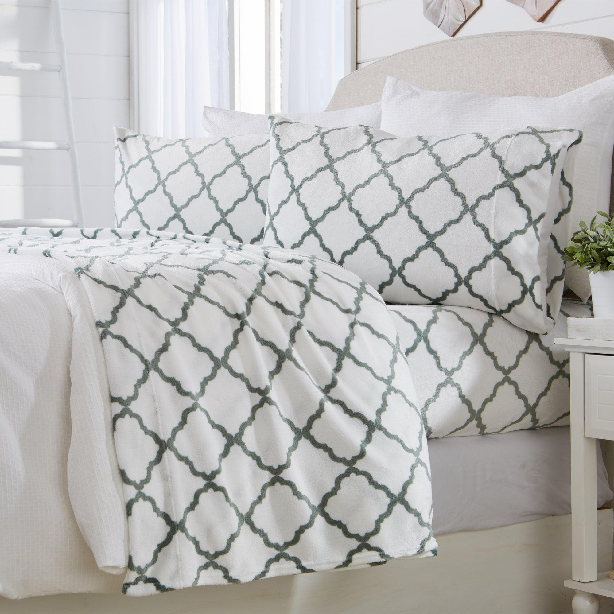 Printed Plush Sheet - Velvet Luxe Lattice Collection