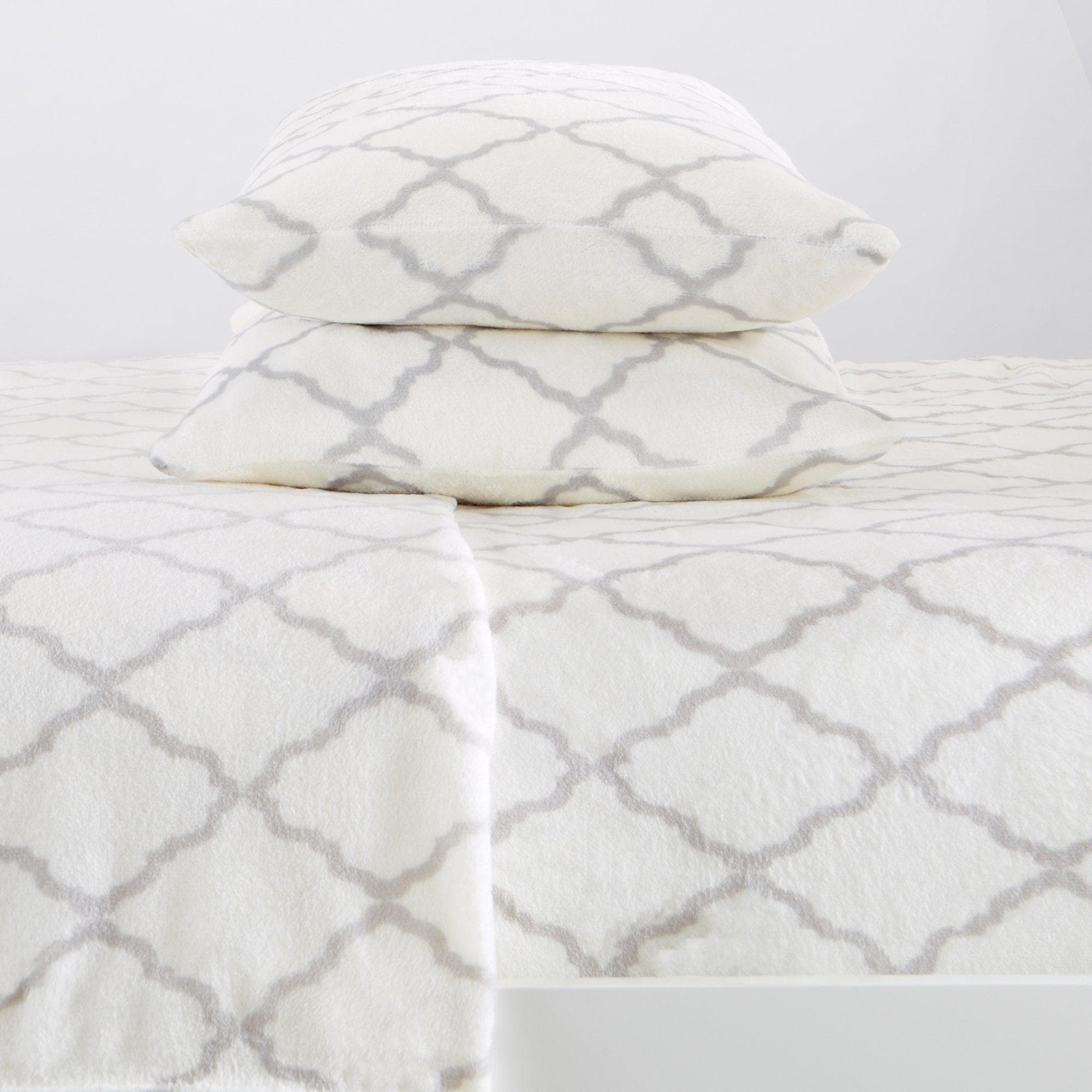 Printed Plush Sheet - Velvet Luxe Lattice Collection