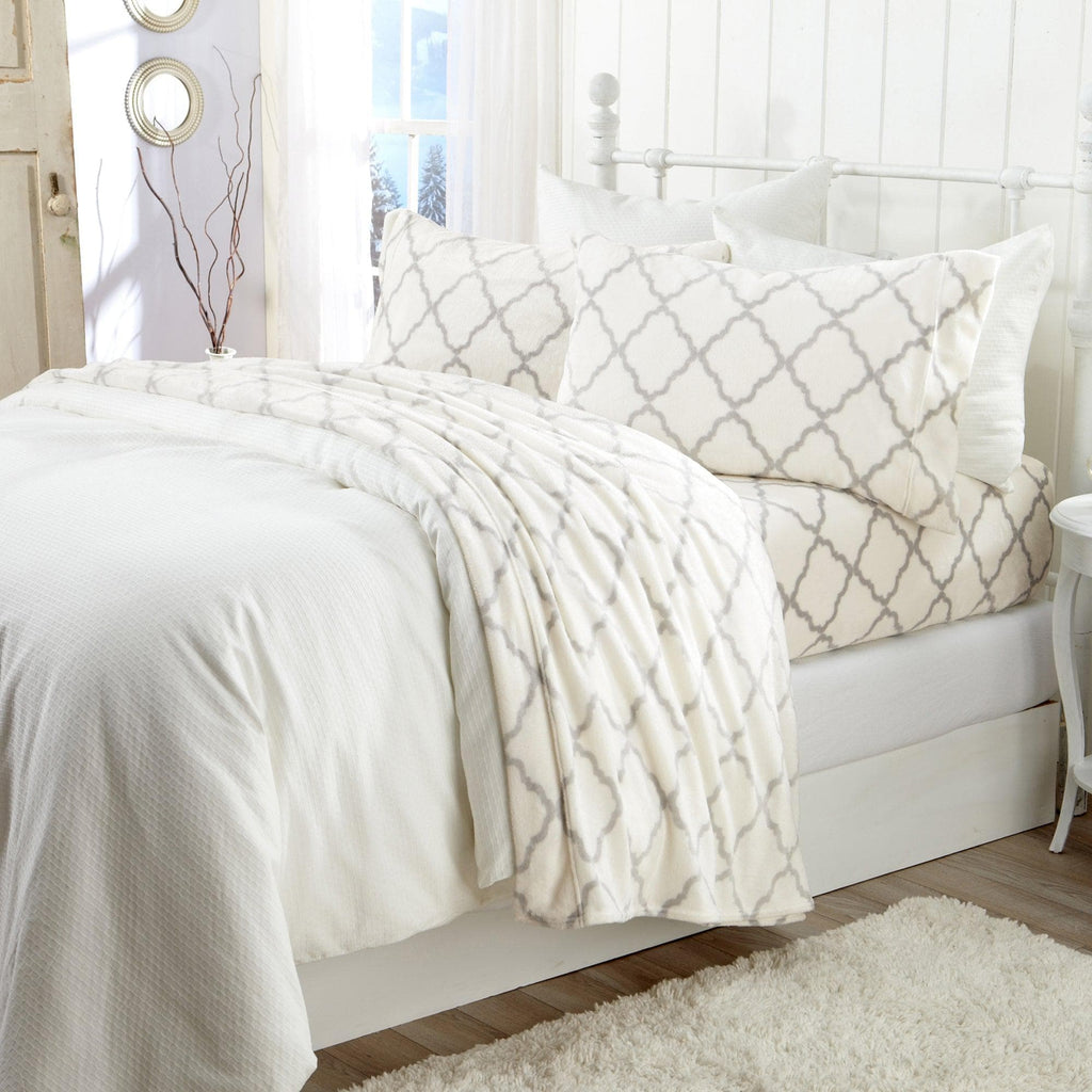 Printed Plush Sheet - Velvet Luxe Lattice Collection