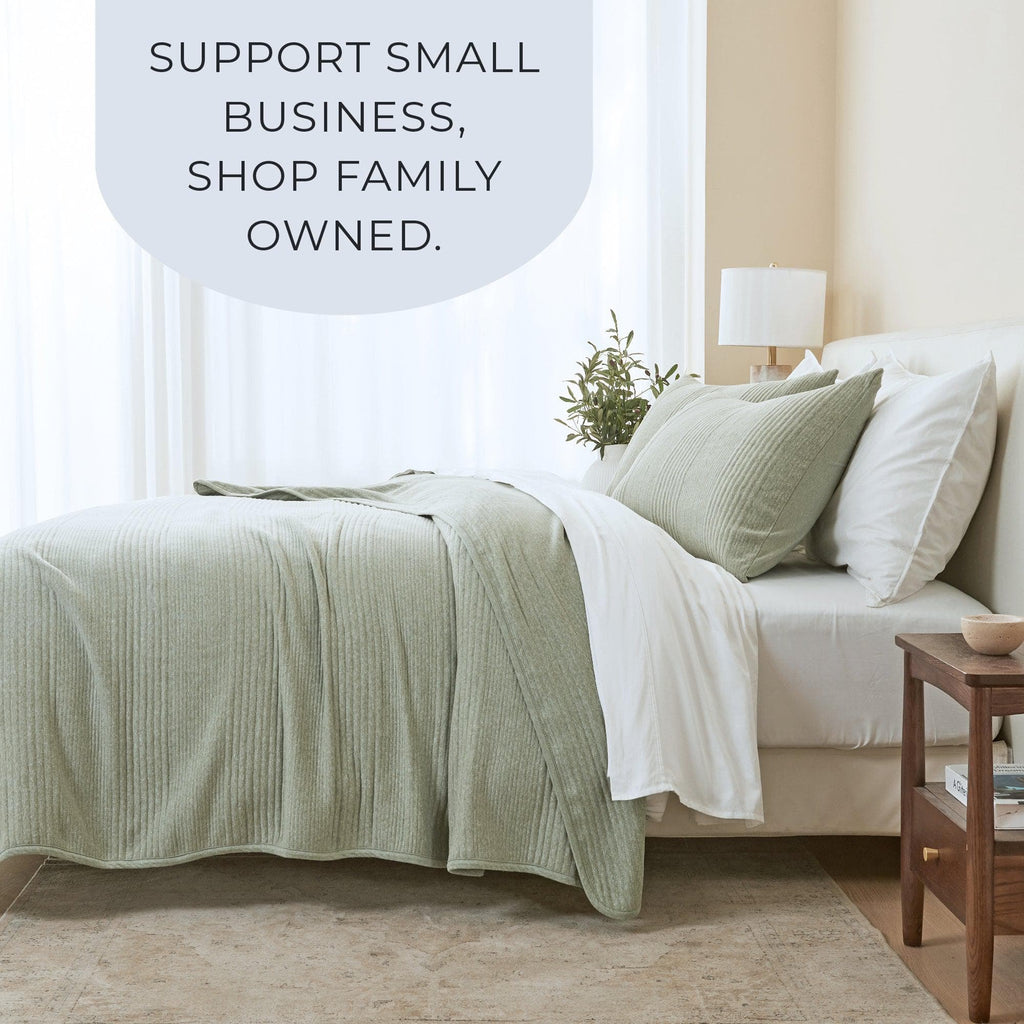Jersey Knit Quilt Set - Natalie Collection