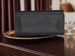 Louis Vuitton Long Wallet Accessory