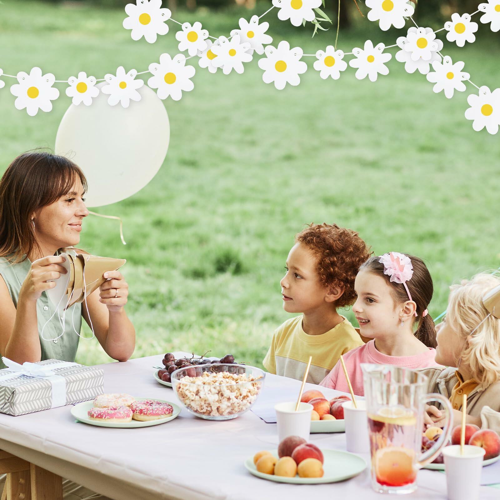 YQQYG Daisy Banner Garland 4 PCS White Paper Party Decor