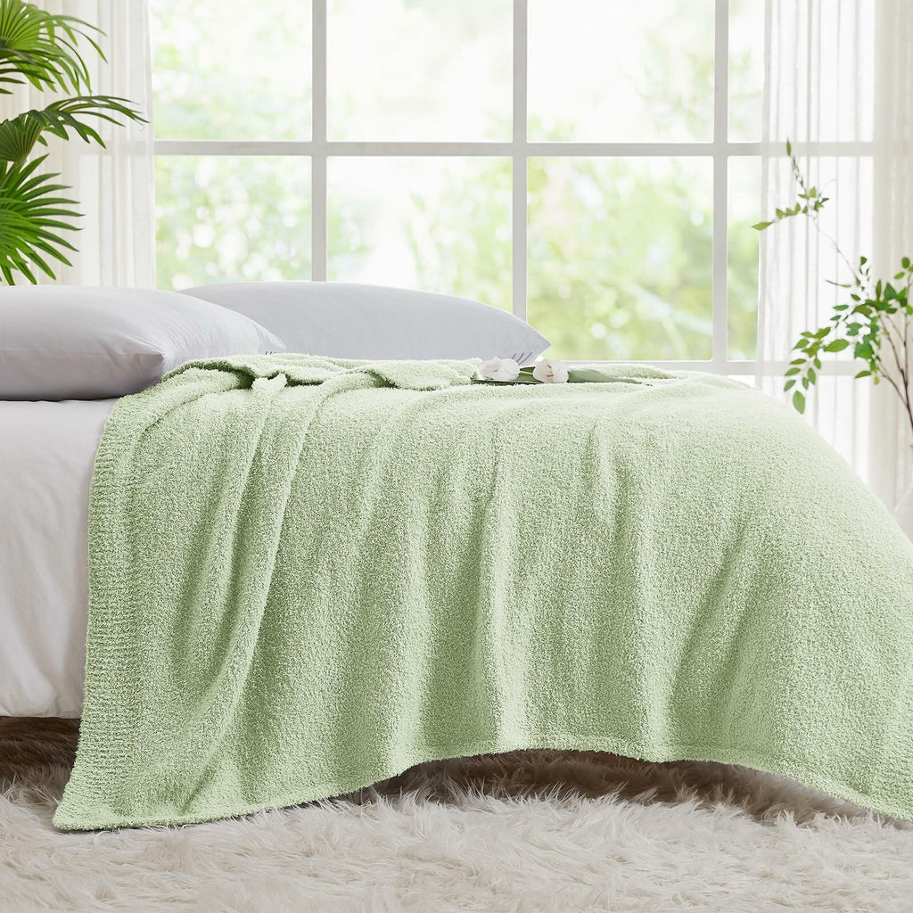 CYMULA Knit Throw Blanket Mint Green Lightweight Plush 50x60 inches
