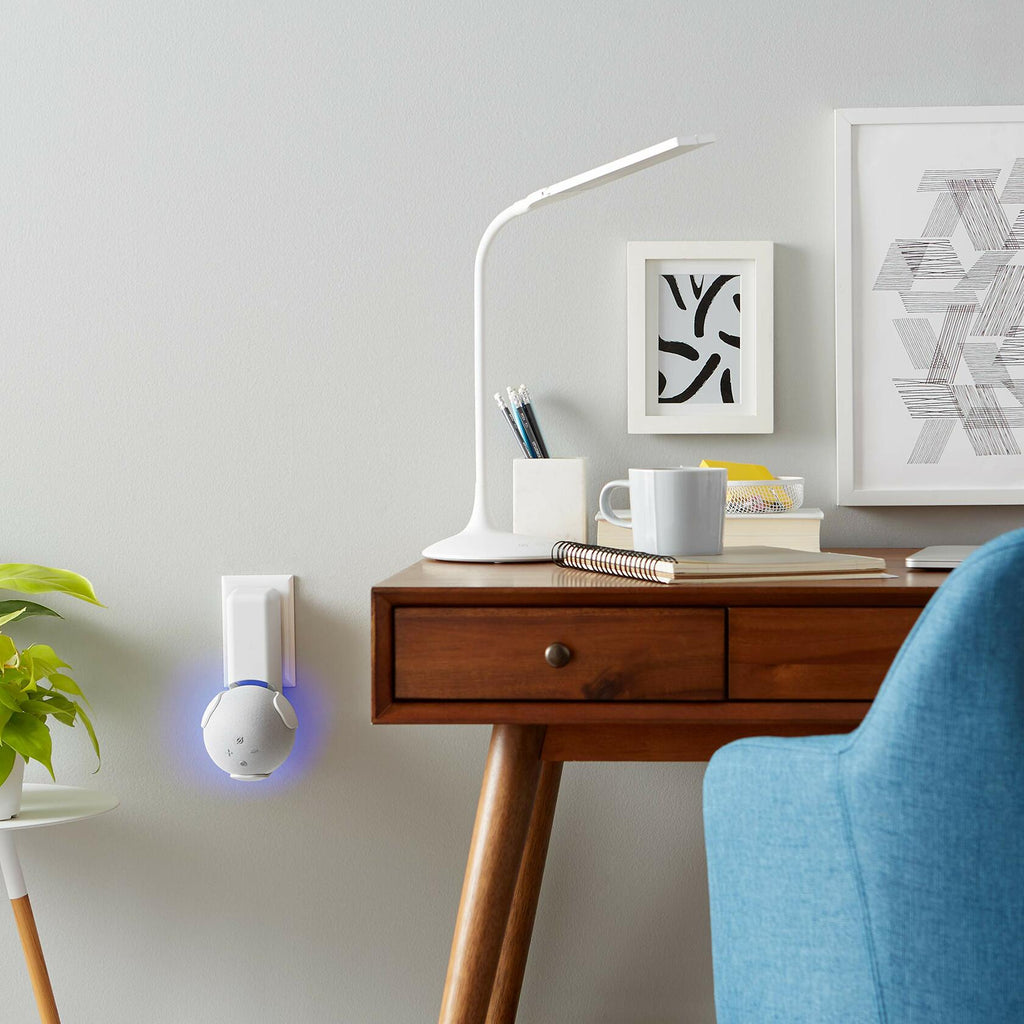Made For Amazon Outlet Hanger White for Echo Dot 4th Generation