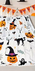 Tupmnbry Halloween Pumpkin Ghost Cat Throw Blanket Flannel 50x60