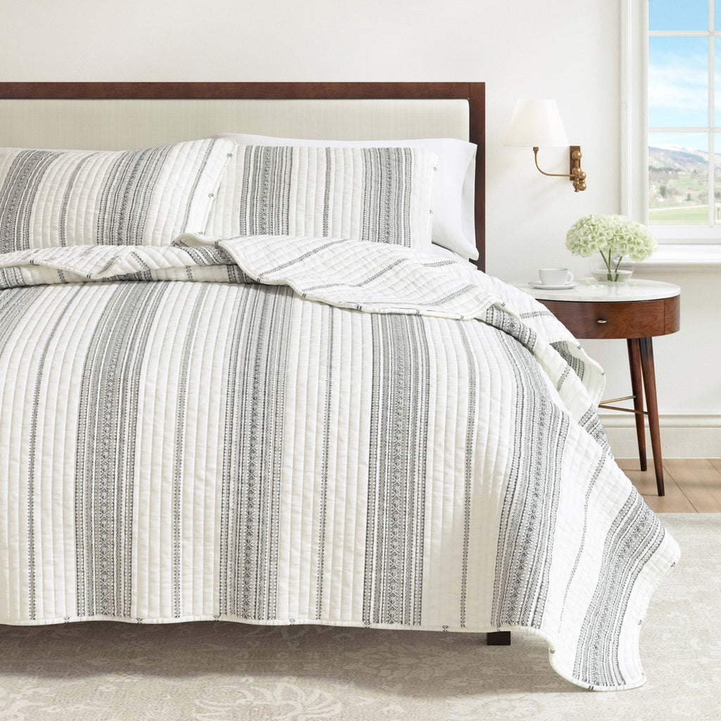 Stripe Quilt - Wesley Collection