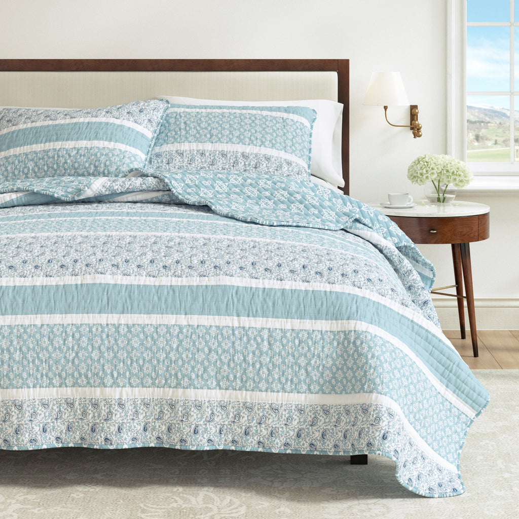 Stripe Quilt - Kadi Collection